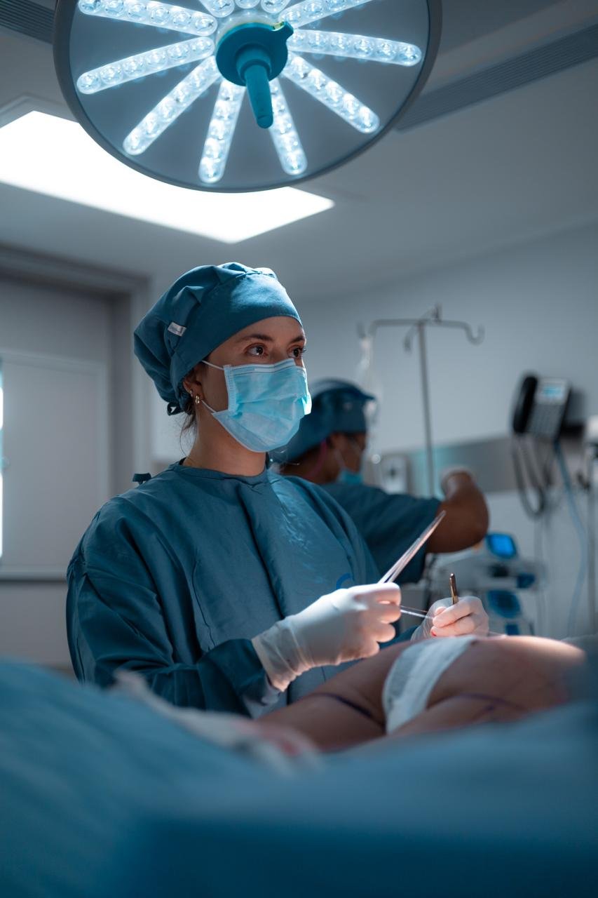 Torsoplastia (lipectomía circunferencial 360°): la cirugía de cuerpo completo post-bariátrica